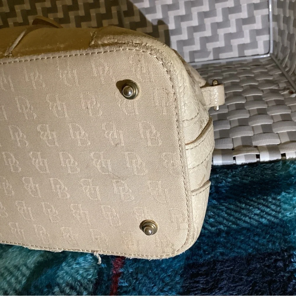 Y2K Dooney & Bourke Beige Logo Canvas Bag Casual Purse - Picture 6 of 14